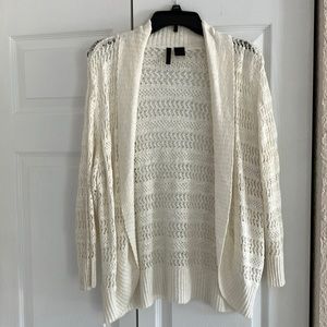 Cardigan sweater